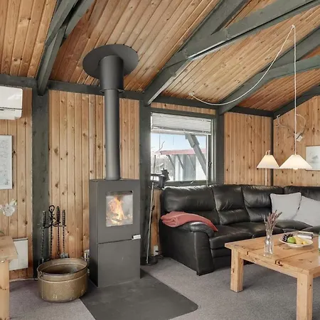 3 Bedroom Stunning In *